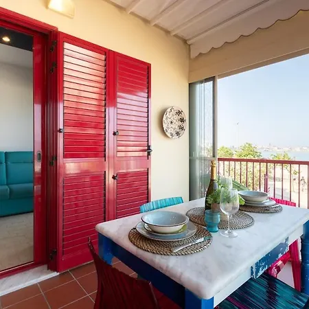 Апартаменты Fronte Mare - Box Auto - Elvissa View *